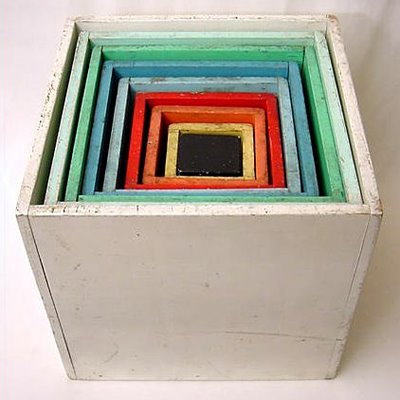 nesting boxes toy
