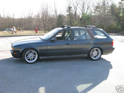 e34_m5_touring_on_ebay.jpg