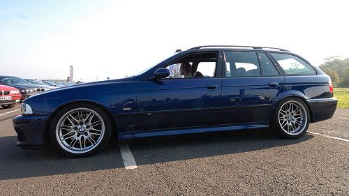 e39_m5_touring_bulgogi.jpg