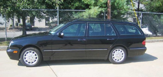 madoff_mercedes_wagon.jpg