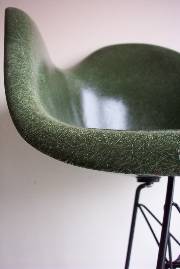 modernlove_eames_detail.jpg