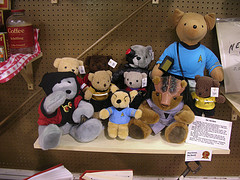 small_star_trek_bears_jlvoris.jpg