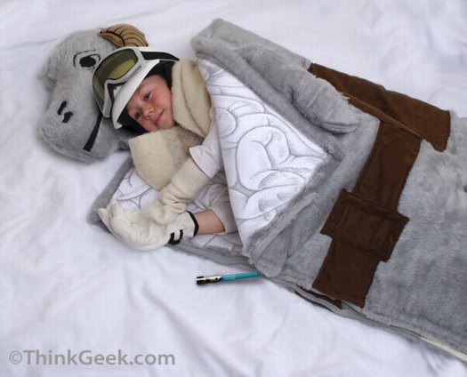 tauntaun-sleepingbag_thinkgeek.jpg