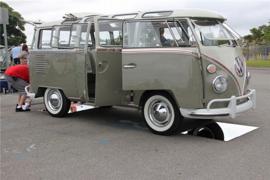 OG Meets OC VW Samba Microbuses Blow Doors Off At Barrett Jackson