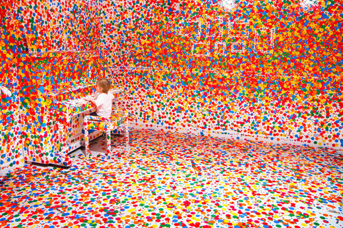 kusama_obliteration_qag_03.jpg