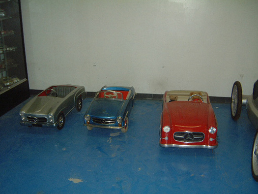 dfw_mb_vintage_pedalcars.jpg