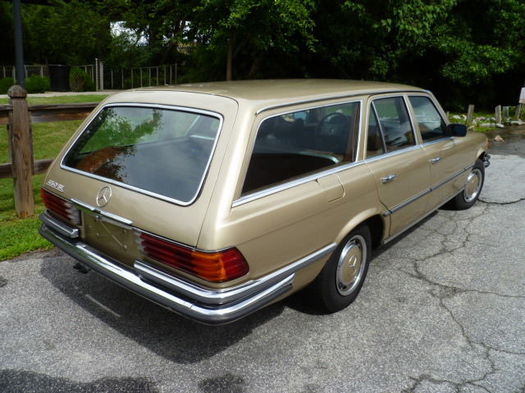 1973_450se_wagon_rearqtr.jpg